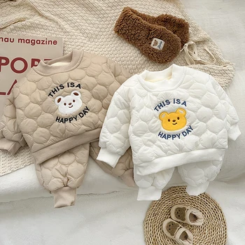 Зимний и осенний комплект из двух предметов для новорожденных девочек и мальчиков, утолщенная хлопковая одежда с круглым вырезом и длинными рукавами с мультяшным медведем