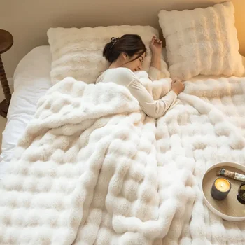 Мягкое и уютное одеяло из кроличьего меха Toscana с двусторонним пузырчатым флисом - идеально подходит для офисного сна и чехла для дивана, теплой зимней кровати