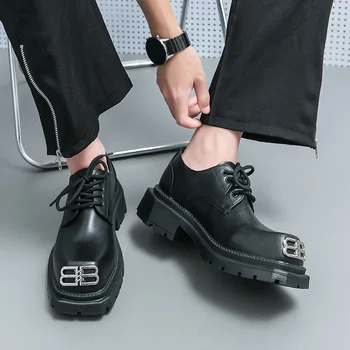 Новинка 2023 года, мужская обувь в стиле рок, удобная обувь из износостойкой кожи на шнуровке, металлическая уличная обувь на платформе, однотонная мужская обувь