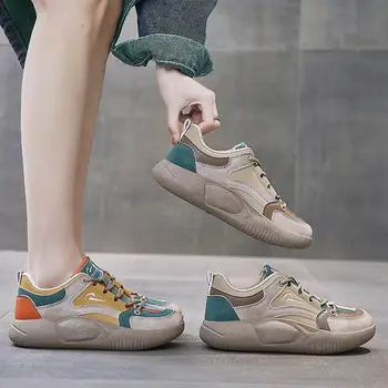 Популярная Корейская модная обувь Женские кроссовки Повседневная спортивная обувь для ходьбы Удобная дышащая для кемпинга бега трусцой треккинга