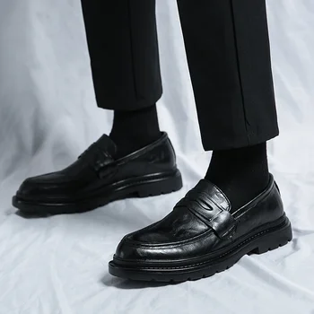 Обувь для мужчин, Горячая распродажа 2023 года, Повседневная кожаная обувь без застежки, весна и осень, круглый носок, Однотонный массивный каблук, Деловая рабочая обувь